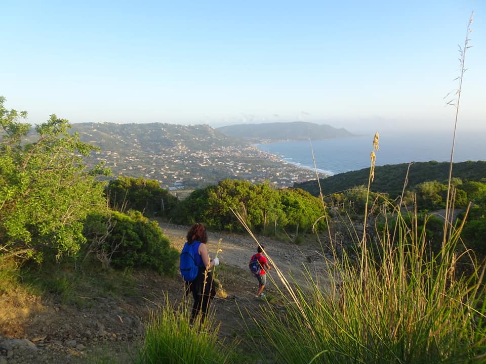 TREKKING TRA I 2 BORGHI PASSANDO DAL “BORGO” CHE HA DATO VITA AI BORGHI ...