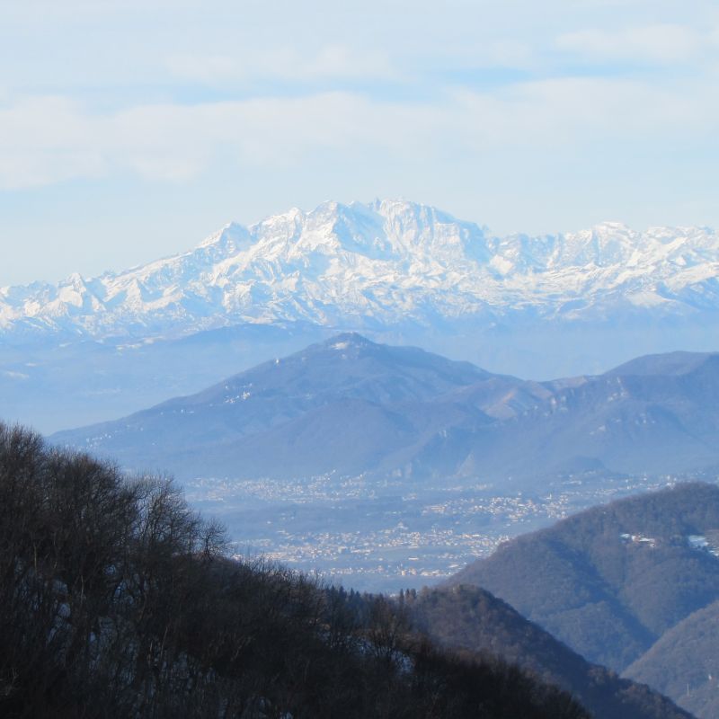 IL SENTIERO DELLE CRESTE DAL MONTE BOLETTONE A BRUNATE